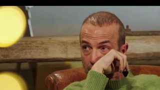 "J'ai monté mon groupe une semaine après" : En larmes, Calogero raconte à Frédéric Lopez le moment qui a "changé" sa vie dans "Un dimanche à la campagne" sur France 2