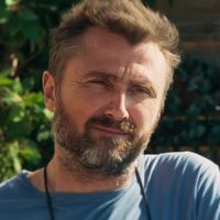 Audiences pré-access : "Demain nous appartient" sur TF1 prend le large face à "N'oubliez pas les paroles !" et Nagui, au plus bas sur France 2