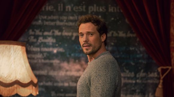 Audiences Netflix : Cette comédie romantique de Noël tournée en France cumule plus de 20,5 millions vues en seulement 5 jours et prend la tête du classement