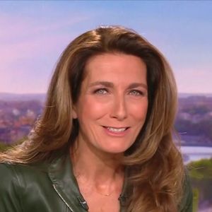 Anne-Claire Coudray aux commandes du "20 Heures" de TF1 hier.