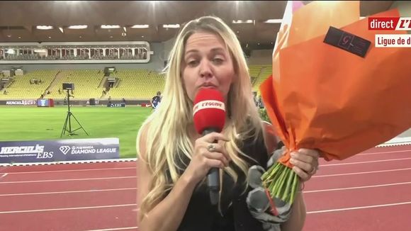 "J'ai passé plus de 10 ans géniaux" : Très émue, Carine Galli fait ses adieux à la chaîne L'Équipe