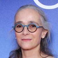 "On a eu 180 réclamations contre 800 quand on déprogramme 'Un si grand soleil'" : Delphine Ernotte dresse le bilan de la disparition des logos des chaînes de France Télévisions