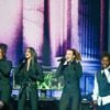 Jenifer, Amel Bent, Shy'm, Lorie, Claudia Tagbo et Santa sur la scène des Enfoirés 2025