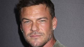 Après le carton "War Machine", Netflix s'apprête à confier un nouveau rôle à Alan Ritchson dans un film d'action en développement depuis 33 ans !