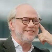 1 an et demi après son départ de l'émission de Pascal Praud sur CNews, Laurent Joffrin rejoint Franceinfo