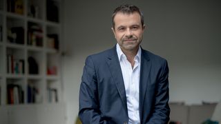 “Nous allons muscler la fin des JT” : Thierry Thuillier se confie sur les changements à venir dans les journaux télévisés de TF1