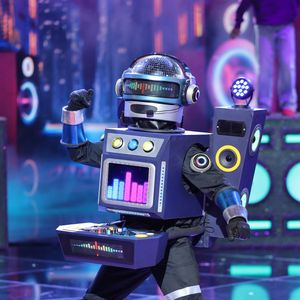 Qui se cache derrière le DJ de "Mask Singer" 2025 ?