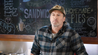 "C'était devenu intenable" : Scott Patterson (Sully) révèle la vraie raison derrière son départ de "Retour à Sullivan’s Crossing"