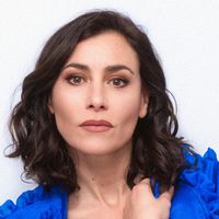 "Une histoire qui me déchire" : 24 ans après la "Star Academy", Olivia Ruiz se confie sur le documentaire très engagé qu'elle narre sur le dictateur Franco