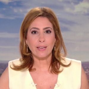 Léa Salamé aux commandes du "20 Heures" de France 2.