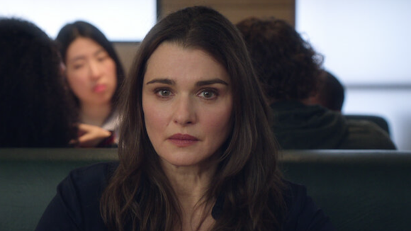 Netflix dégaine aujourd'hui une nouvelle série sulfureuse adaptée d'un livre culte