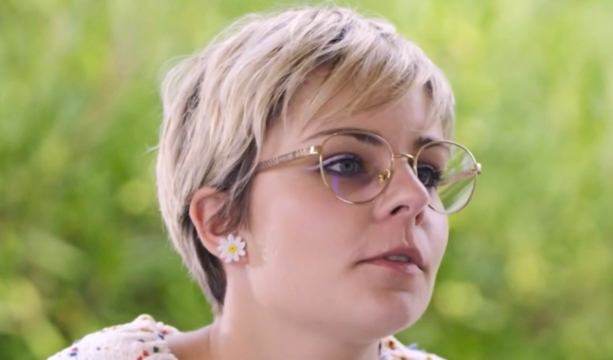 "Je suis en formation" : Contrainte de vendre son exploitation, Perrine, candidate de "L'Amour est dans le pré" a trouvé un nouveau métier