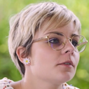 "Je suis en formation" : Contrainte de vendre son exploitation, Perrine, candidate de "L'Amour est dans le pré" a trouvé un nouveau métier