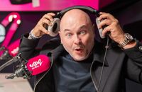 "On va bien rigoler" : Benjamin Castaldi annonce son arrivée sur Europe 2