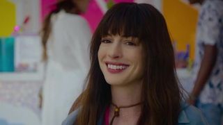 Audiences : Anne Hathaway dans une comédie inédite sur TF1 a-t-elle rivalisé avec le multi-césarisé "La nuit du 12" sur France 2 ?