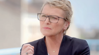 "Une longue liste de fake news" : "Cash investigation" répond au média d'extrême droite "Frontières" après une "contre-enquête" sur les méthodes d'Élise Lucet