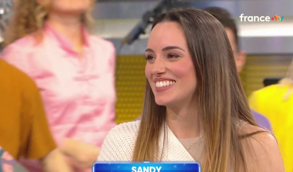 "Vous êtes impressionnante" : Sandy dépasse Kevin et intègre le Top 5 des plus grands maestros de "N'oubliez pas les paroles" sur France 2