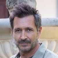 Alexandre Varga ("Nouveau jour") : "J'ai négocié avec M6 des plages de liberté pour continuer à jouer dans 'Cassandre' sur France 3"