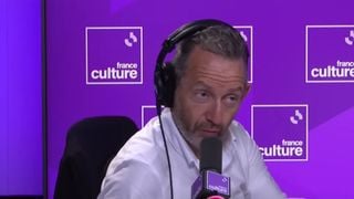 "Le billet du malaise et de la confusion" : Le présentateur de la matinale de France Culture épinglé pour avoir comparé Charlie Kirk et "Charlie Hebdo" à l'antenne