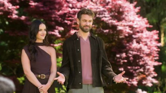 "7 millions de vues en 15 jours" : C’est quoi "Age of Attraction", cette nouvelle télé-réalité devenue un phénomène virale sur Netflix ?