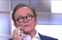 Guillaume Durand est revenu son combat contre le cancer de la mâchoire dans "C à vous".