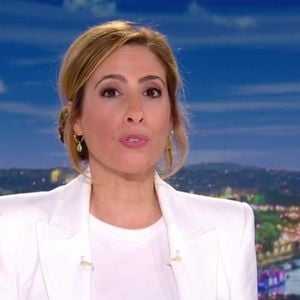 Léa Salamé aux commandes du "20 Heures" de France 2.