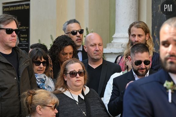 Alexia Laroche-Joubert, Julie et Christophe Mercy - Sorties des obsèques de Loana Petrucciani dans la cathédrale Sainte-Réparate à Nice le 10 avril 2026. L'ancienne star de téléréalité a été retrouvée morte dans son appartement niçois par les autorités, le 25 mars dernier. © Bruno Bebert/Bestimage