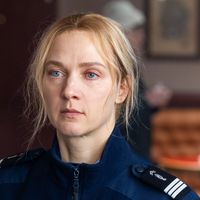 Audiences : Quel score pour "Il était deux fois", la nouvelle mini-série de France 2 avec Odile Vuillemin, face au retour d'"Elsbeth" sur TF1 ?