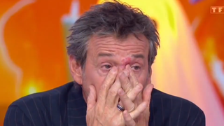 "J'ai passé quasiment plus de la moitié de ma vie avec vous" : Jean-Luc Reichmann en larmes lors d'une édition spéciale des "12 coups de midi" pour son anniversaire