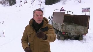 "Il n'y a pas d'hôtel" : Où dormaient Stéphane Rotenberg et les cameramen sur le tournage de "Pékin Express, la route des glaces" ?