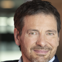 “Il y aura plus d’intervenants qu’avant” : Alexandre Kara fait des révélations sur le futur 20h de Léa Salamé sur France 2