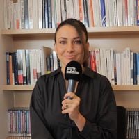 "J'aimerais être en roue libre et remettre en place les candidats qui ont fait n'importe quoi" : Delphine Wespiser évoque ses frustrations à l'animation de "L'île de la tentation" sur W9