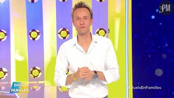 Cyril Féraud aux commandes de "Duels en familles" sur France 3.