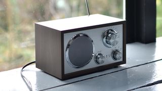 Rentrée radio : Découvrez les grilles 2025/2026 de France Inter, RTL, RMC et Europe 1