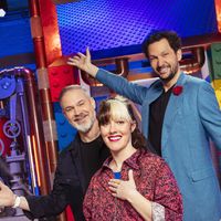 "Je ne viens pas du tout du monde de la télé" : Qui est Fuchsia d'Enfer, la nouvelle experte de "Lego Masters" sur M6 ?