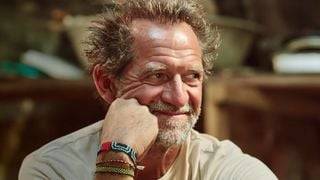 Audiences : Quel score pour "Rendez-vous en terre inconnue" avec Stéphane De Groodt sur France 2 face à "Koh-Lanta" sur TF1 et "Scènes de ménages" sur M6 ?