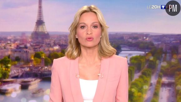 Audrey Crespo-Mara aux commandes du "20 heures" de TF1.