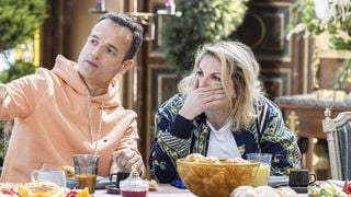 Pas vu à la télé sur M6 : Anne-Élisabeth Blateau révèle ce que Camille Cerf lui a dit après s'être retournée contre "Les Traîtres" lors de la table ronde