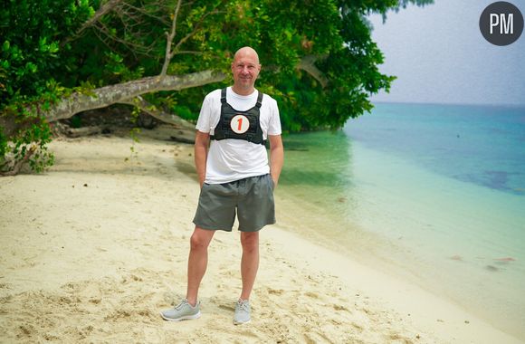Christophe, grand gagnant de "Loft Story", fait son retour à la télé dans "La Bataille, la malédiction de l'île" sur TFX.