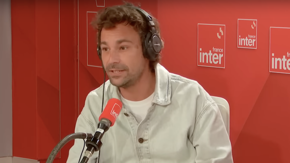 "J'ai fait de mon mieux pour vous faire croire que je suis de gauche" : Après 3 semaines d'intérim, Bertrand Chameroy quitte (déjà) France Inter