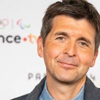 "Quand revenir ?" : Thomas Sotto donne de ses nouvelles après son accident de vélo qui le tient éloigné de la matinale de RTL