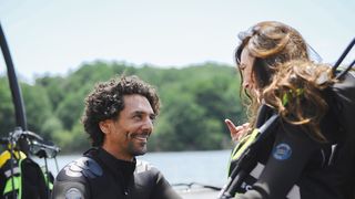 "Je pouvais rester trois heures sous l'eau" : Tomer Sisley et Laura Smet se confient sur les conditions de tournage hors normes de "Surface", la série de France 2