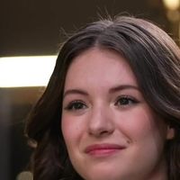 Elsa Bois dans "Ici tout commence", Jean-Luc Reichmann et Corinne Touzet dans "Demain nous appartient"… Les feuilletons de TF1 musclent leur programmation cet été