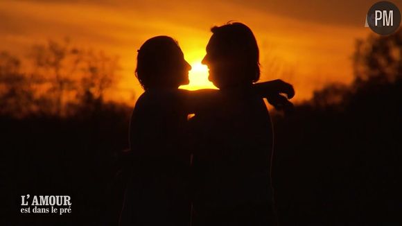 Le pré-générique semble montrer Géraldine et Jérôme s'embrasser.
