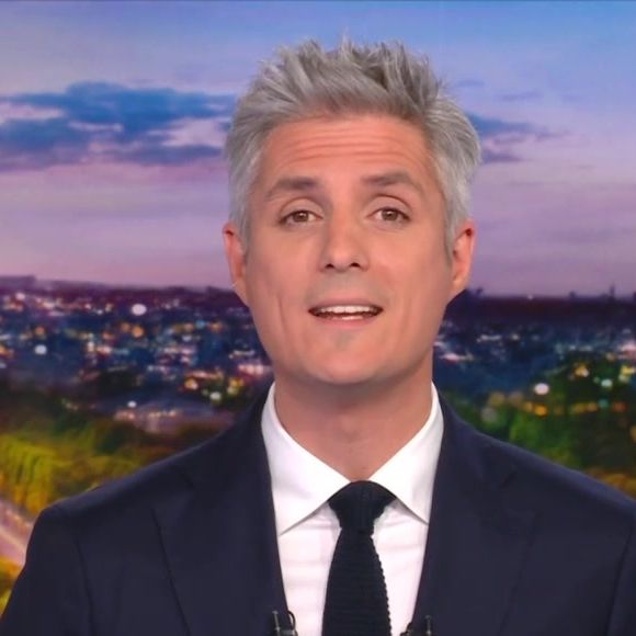 Jean-Baptiste Boursier aux commandes du "20 Heures" de TF1 hier soir.