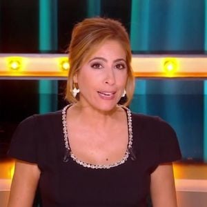 Léa Salamé a animé hier soir un nouveau numéro de "Quelle époque !" sur France 2.