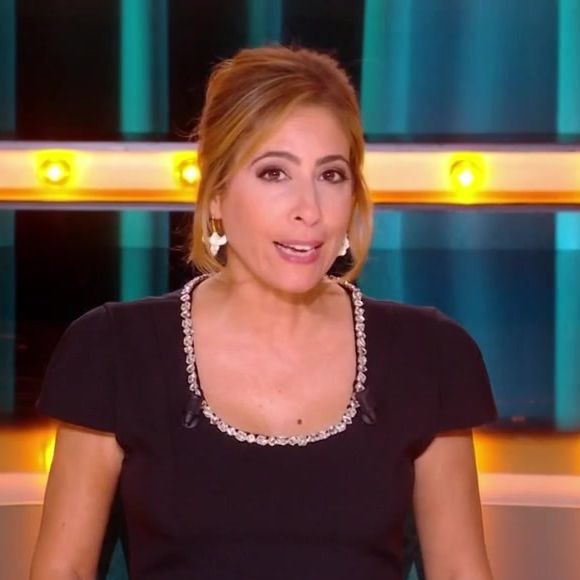 Léa Salamé a animé hier soir un nouveau numéro de "Quelle époque !" sur France 2.