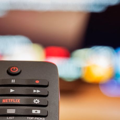 "Une coupure de quelques minutes" : Toutes les chaînes de télévision vont s'interrompre dans la nuit du 5 au 6 juin pour mettre en place la nouvelle numérotation de la TNT