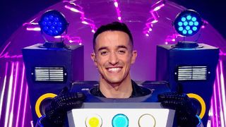 "J'y suis allé pour m'amuser et pour prendre un billet" : Tibo InShape se confie en toute franchise sur les raisons de sa participation à "Mask Singer" sur TF1