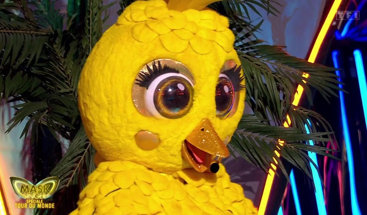 "Mask Singer 2026" : On a démasqué le poussin… il s’agit d’une star de l’Eurovision